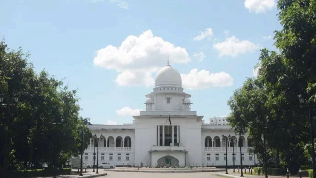 ইউপি চেয়ারম্যানের ন্যূনতম শিক্ষাগত যোগ্যতা স্নাতক কেন হবে না, জানতে চেয়ে হাইকোর্টের রুল