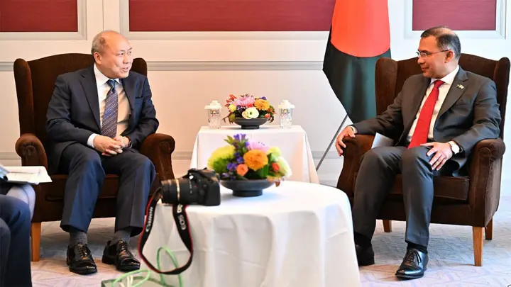 PM seeks Japan's cooperation in export diversification and investment increase