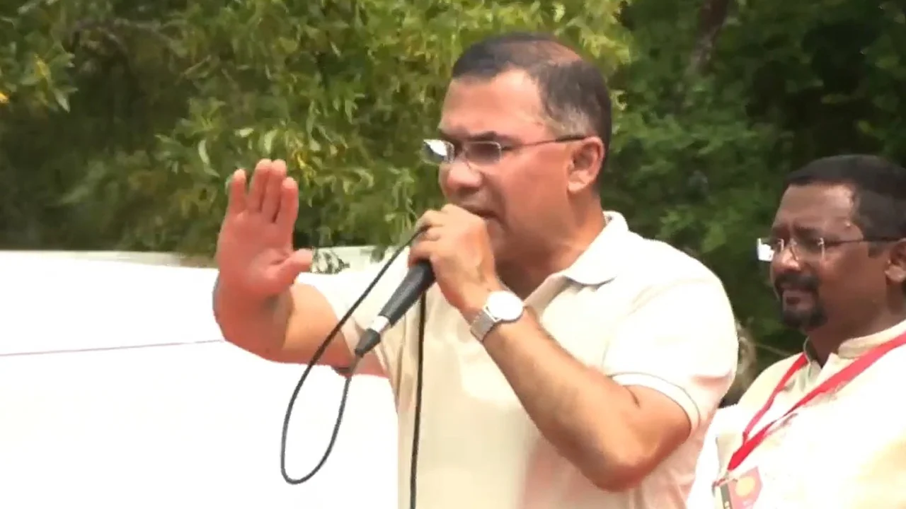 শৃঙ্খলা বিনষ্টকারীদের বিরুদ্ধে সজাগ থাকতে হবে: প্রধানমন্ত্রী