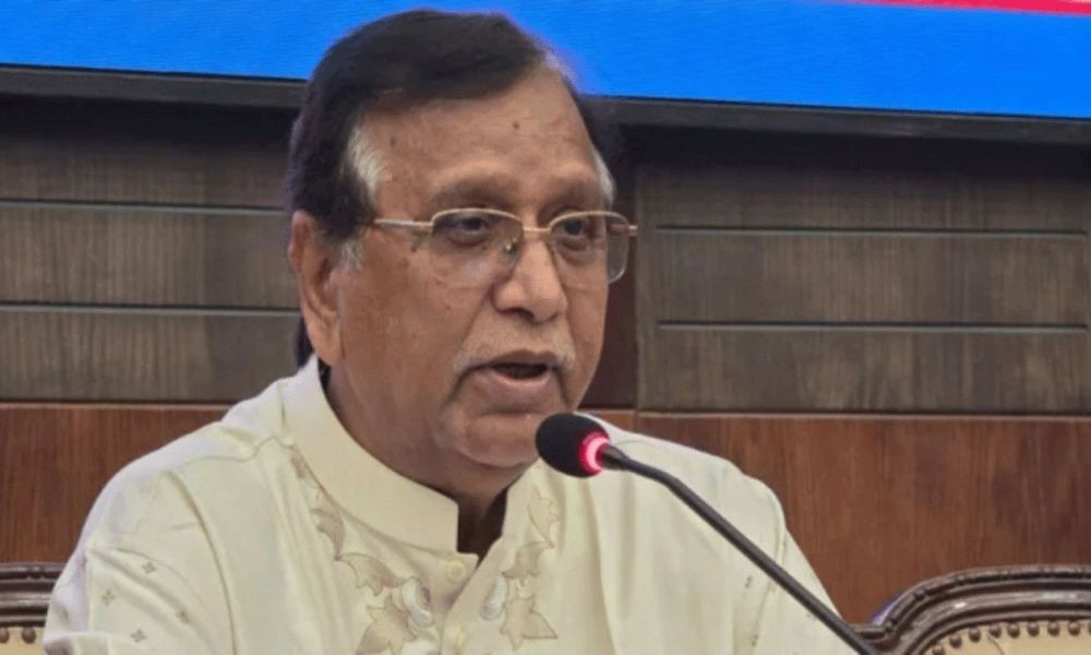 রেজিস্টার্ড হকার ছাড়া অন্য কেউ রাস্তায় বসতে পারবে না: ডিএসসিসি প্রশাসক