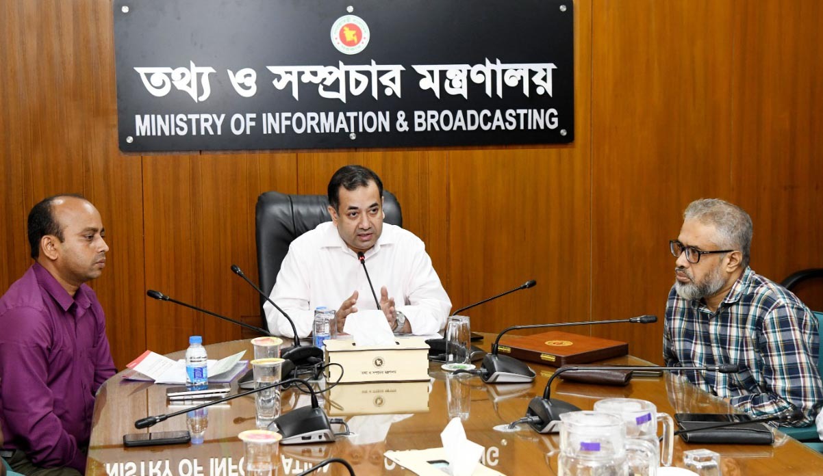 গণমাধ্যমকে নিয়ন্ত্রণ করতে চায় না সরকার: তথ্য প্রতিমন্ত্রী
