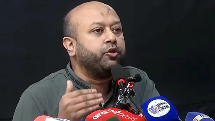 সিংহাসন টেকাতে যতটুকু দরকার, বিএনপির কাছে অভ্যুত্থান ততটুকুই হালাল: আসাদুজ্জামান ফুয়াদ