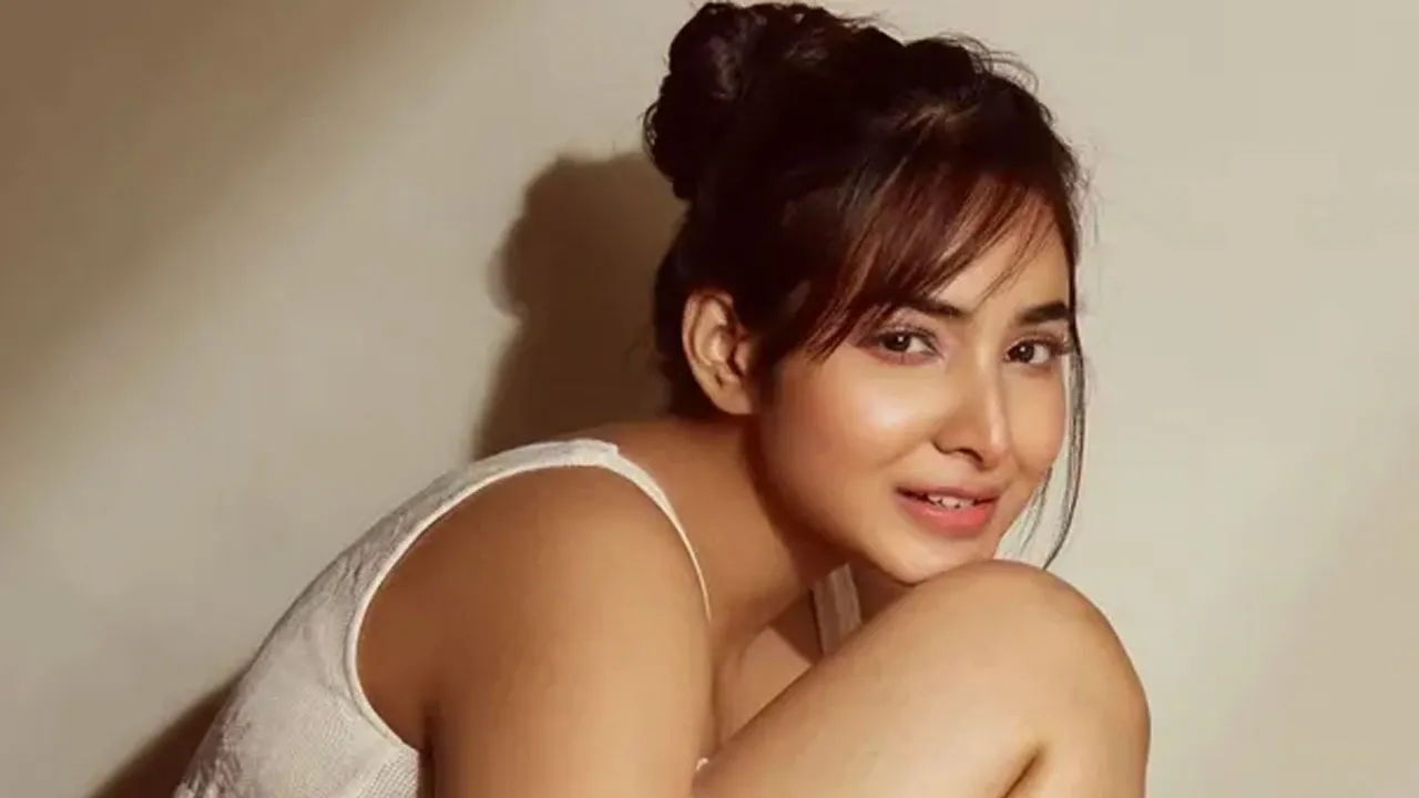 At 16, parents made her leave home; actress shares harrowing experience