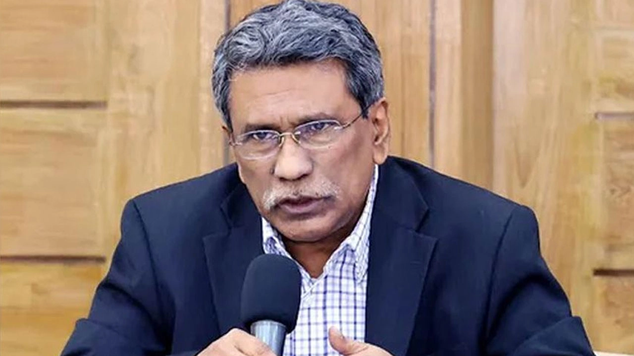জুলাই সনদ পাশ কাটিয়ে গণতান্ত্রিক রাষ্ট্র প্রতিষ্ঠা সম্ভব নয়: আলী রীয়াজ