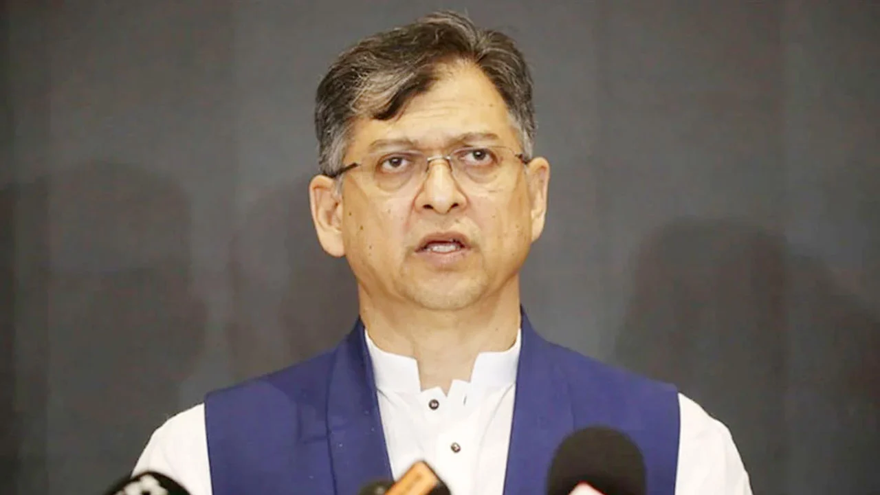 সংবিধান সংশোধনের প্রক্রিয়ায় বিরোধী দল সহযোগিতা করছে না: স্বরাষ্ট্রমন্ত্রী