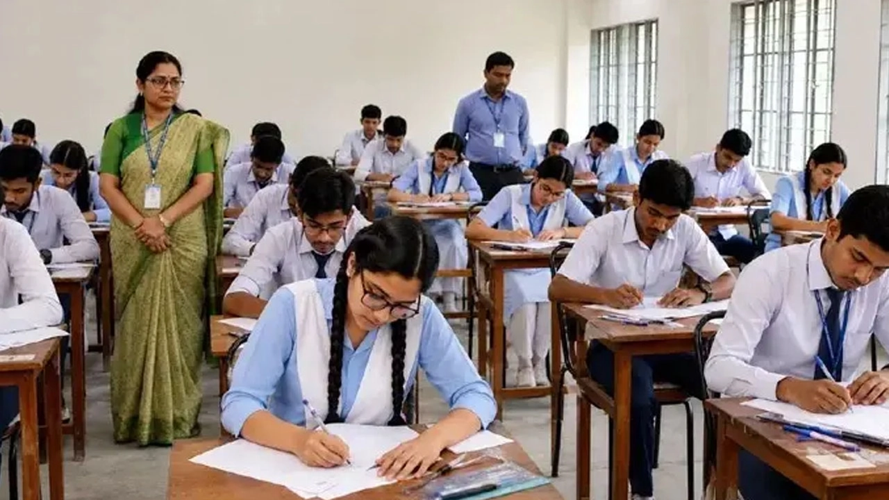 চট্টগ্রাম বোর্ডের শনিবারের এইচএসসি পরীক্ষা স্থগিত