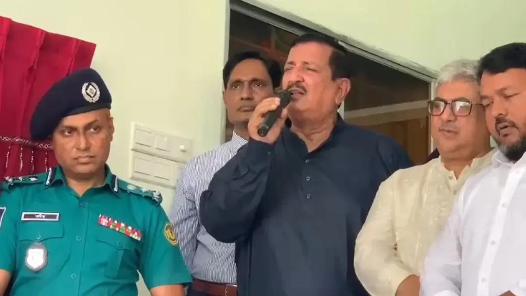 রাজশাহী থেকে ভূমিদস্যু ও মাদক চোরাকারবারিদের নির্মূলের নির্দেশ