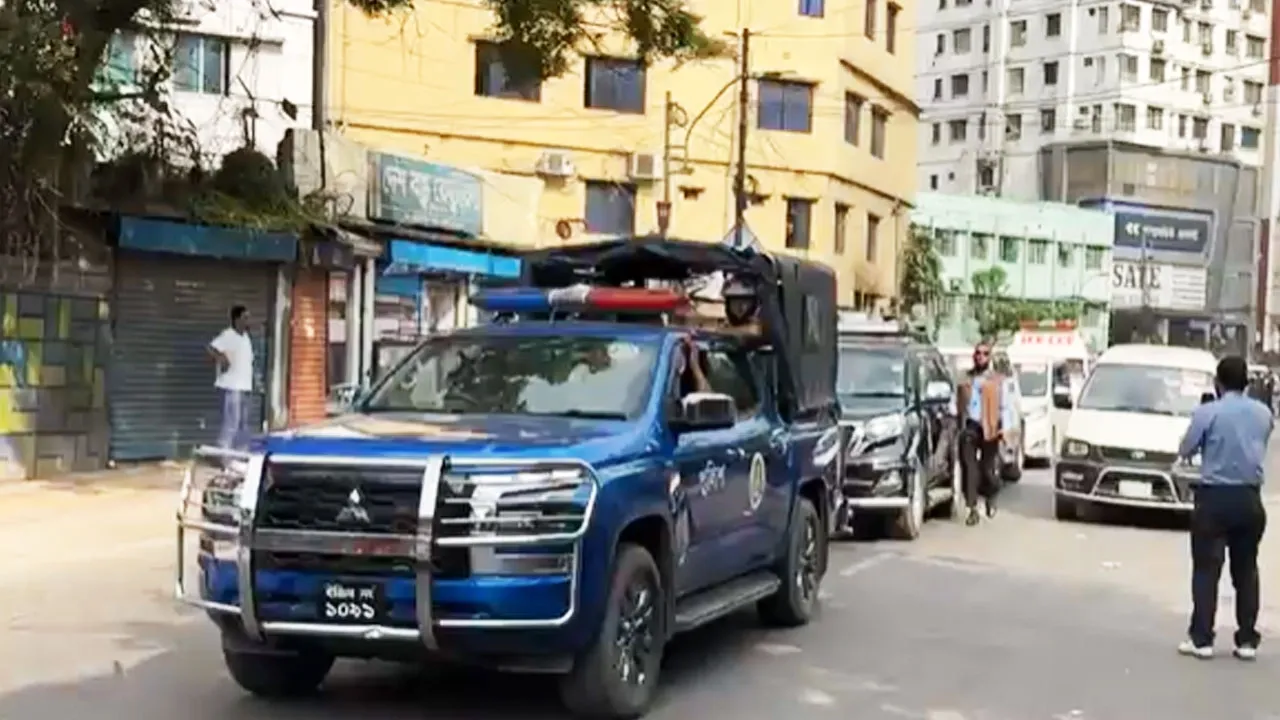 চট্টগ্রাম অভিমুখে ১১ দলীয় ঐক্যের লংমার্চ শুরু