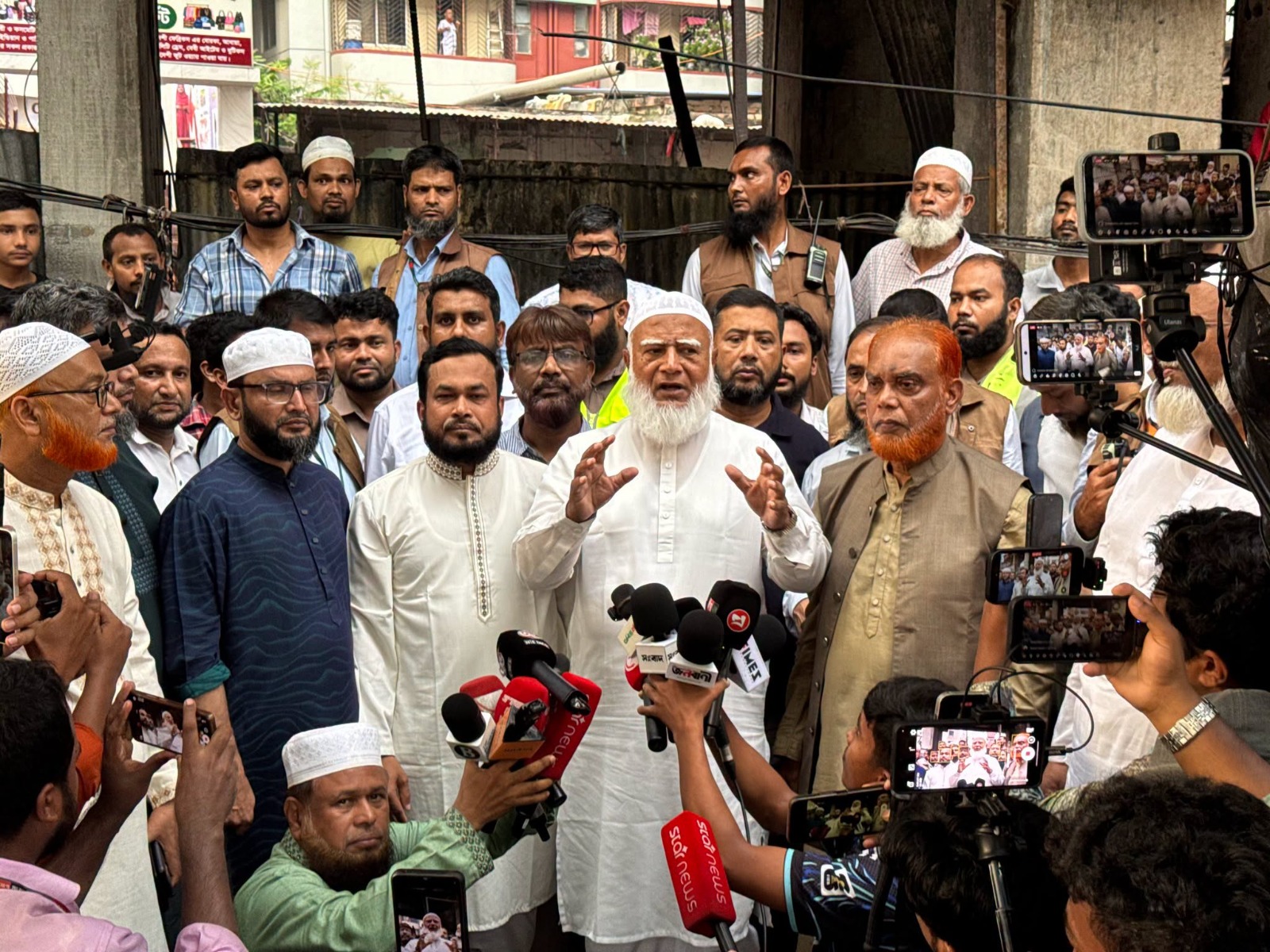 Shafiqur Rahman calls for alternative spaces for small traders