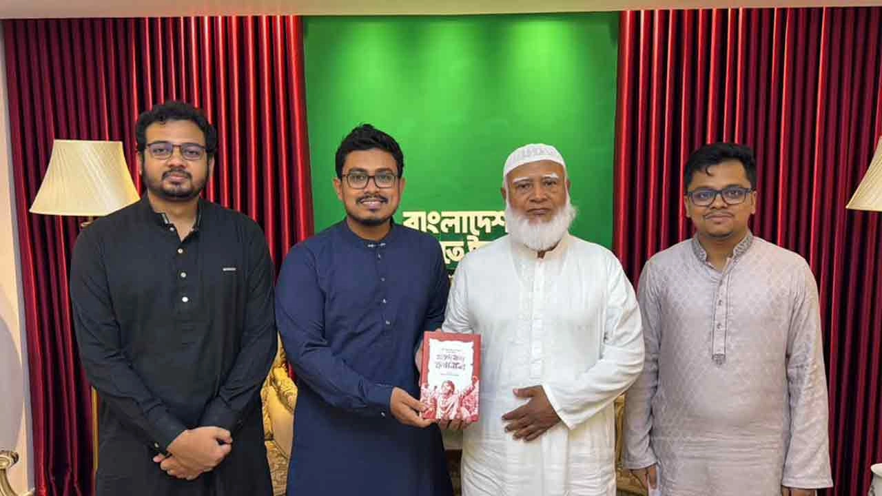 জামায়াত আমিরের সঙ্গে সাক্ষাৎ করলেন ডাকসু নেতারা