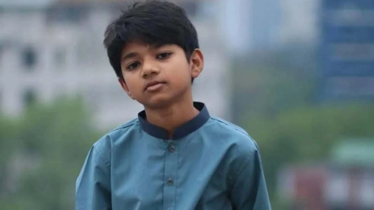 ফুটেজে অপ্রতিমের সঙ্গে এক যুবককে দেখা গেছে: পুলিশ