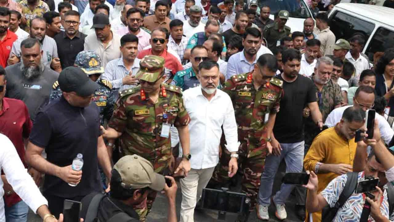 মিরপুরে ফুটপাত উচ্ছেদ অভিযান চলবে: ডিএনসিসি প্রশাসক