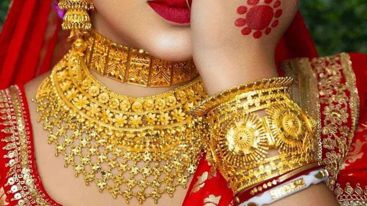 আজ দেশের বাজারে স্বর্ণের সর্বশেষ দাম কত?