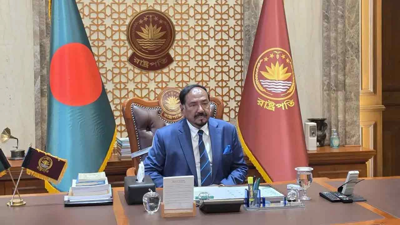 Acting President begins official activities at Bangabhaban