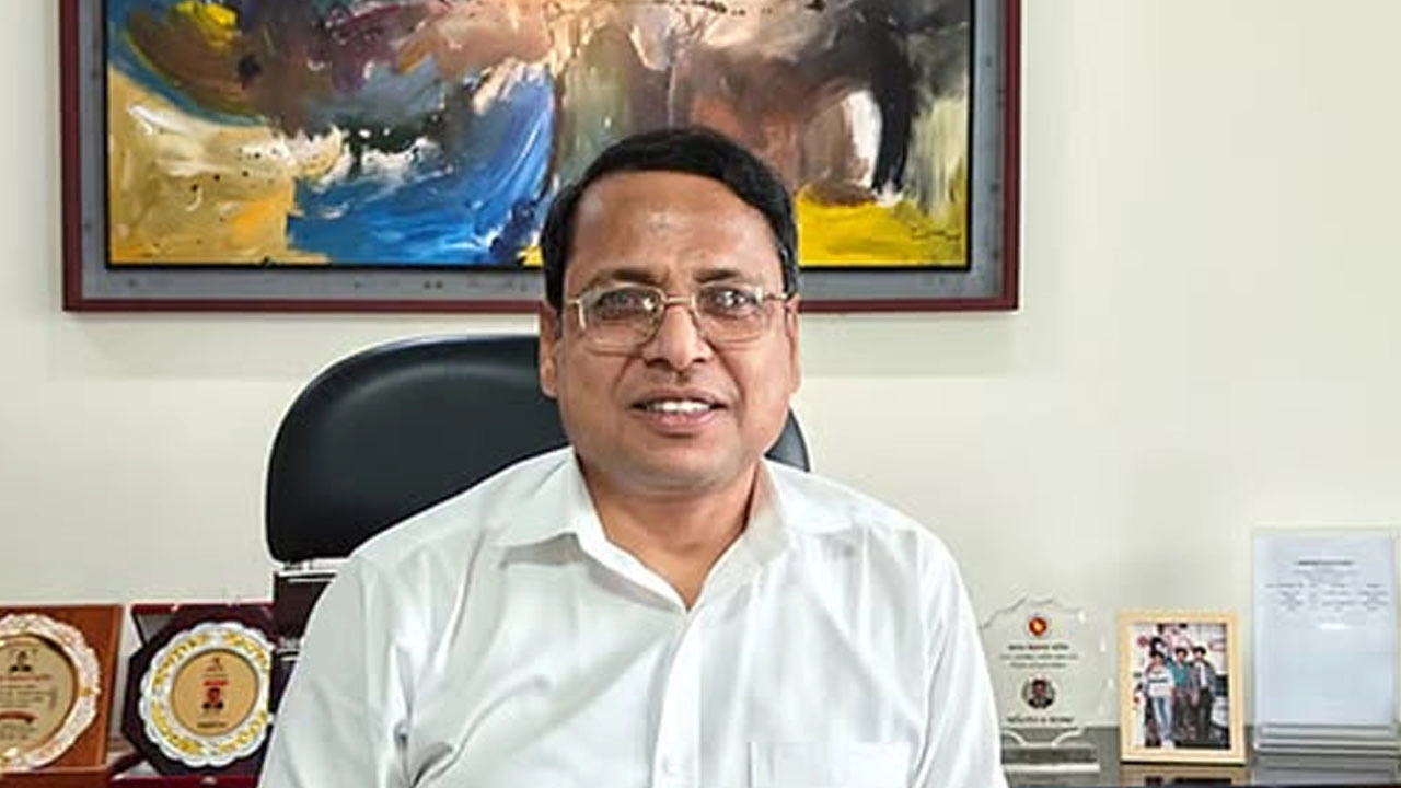 এনবিআর চেয়ারম্যানের পূর্ণ দায়িত্ব পেলেন আহসান হাবিব