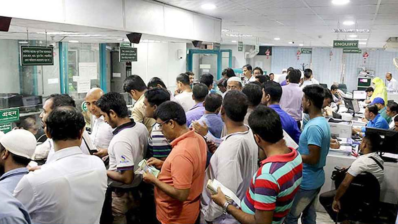 আমের মৌসুমে চার জেলায় আজ খোলা ব্যাংক