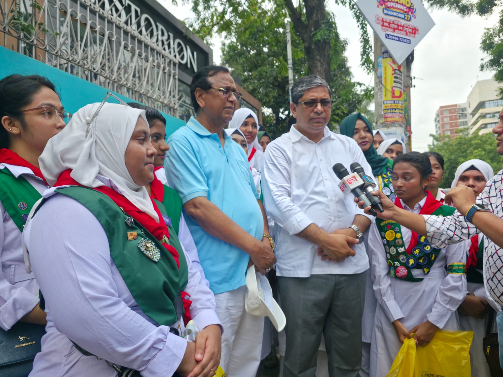 ধানমন্ডিতে ডেঙ্গু প্রতিরোধ ও পরিচ্ছন্নতা অভিযান পরিদর্শন