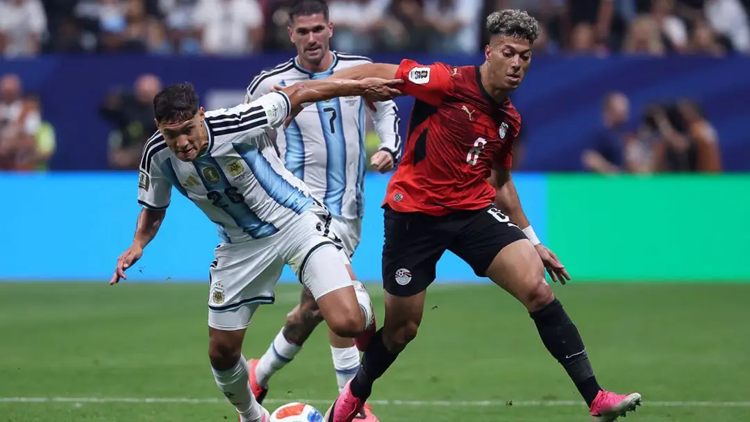 Argentina embarrassed by weak defense