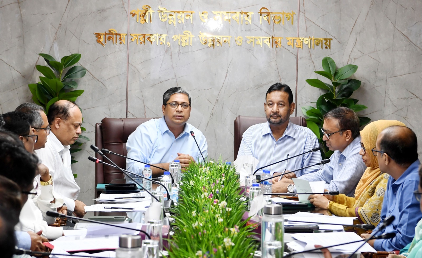 সরকারি অফিসের ছাদে পর্যায়ক্রমে বসবে সোলার প্যানেল: মীর শাহে আলম