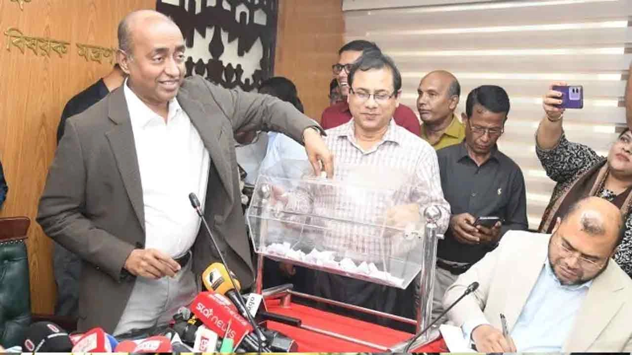 লটারিতে বদলি, ঢাকার ১৮ সাব-রেজিস্ট্রারের তালিকা প্রকাশ