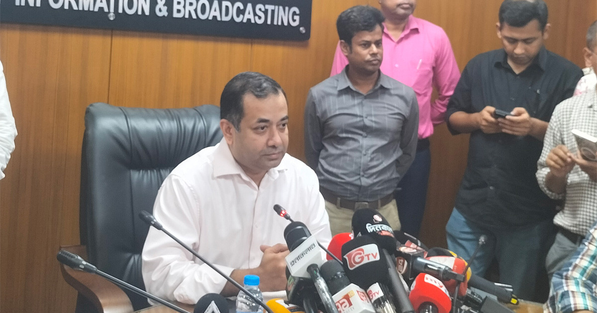 Government is taking action regarding unregistered online and news pages