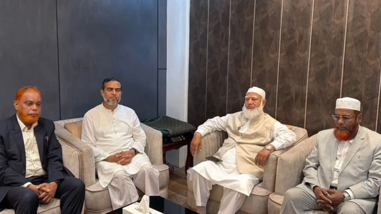 তুরস্কের উদ্দেশে ঢাকা ছাড়লেন বিরোধীদলীয় নেতা