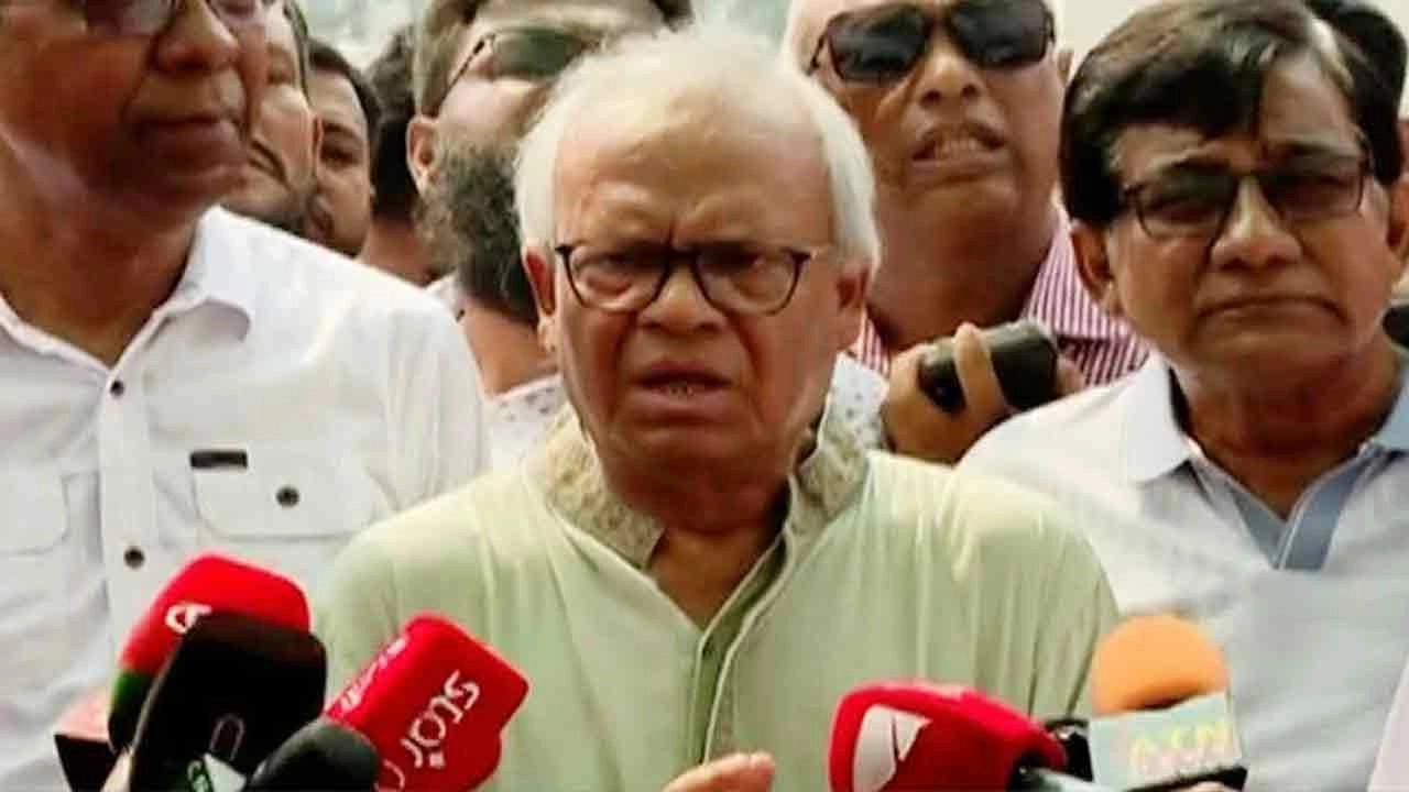 সড়কে মাফিয়াতন্ত্র ও চাঁদাবাজির অবসান ঘটাতে হবে: রিজভী